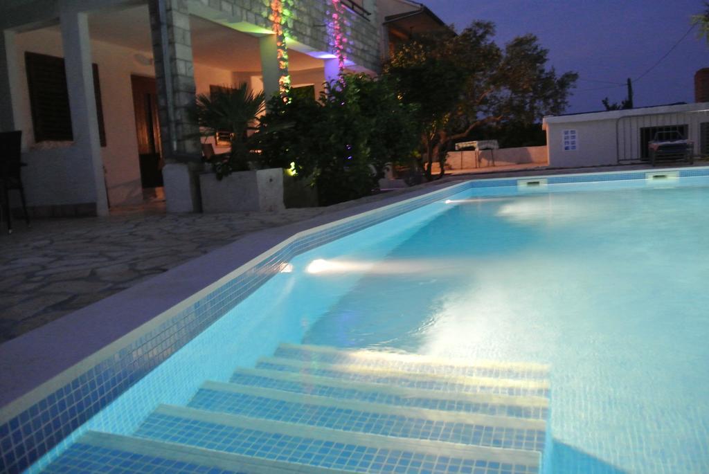 Apartments Priko Stari Grad  Esterno foto